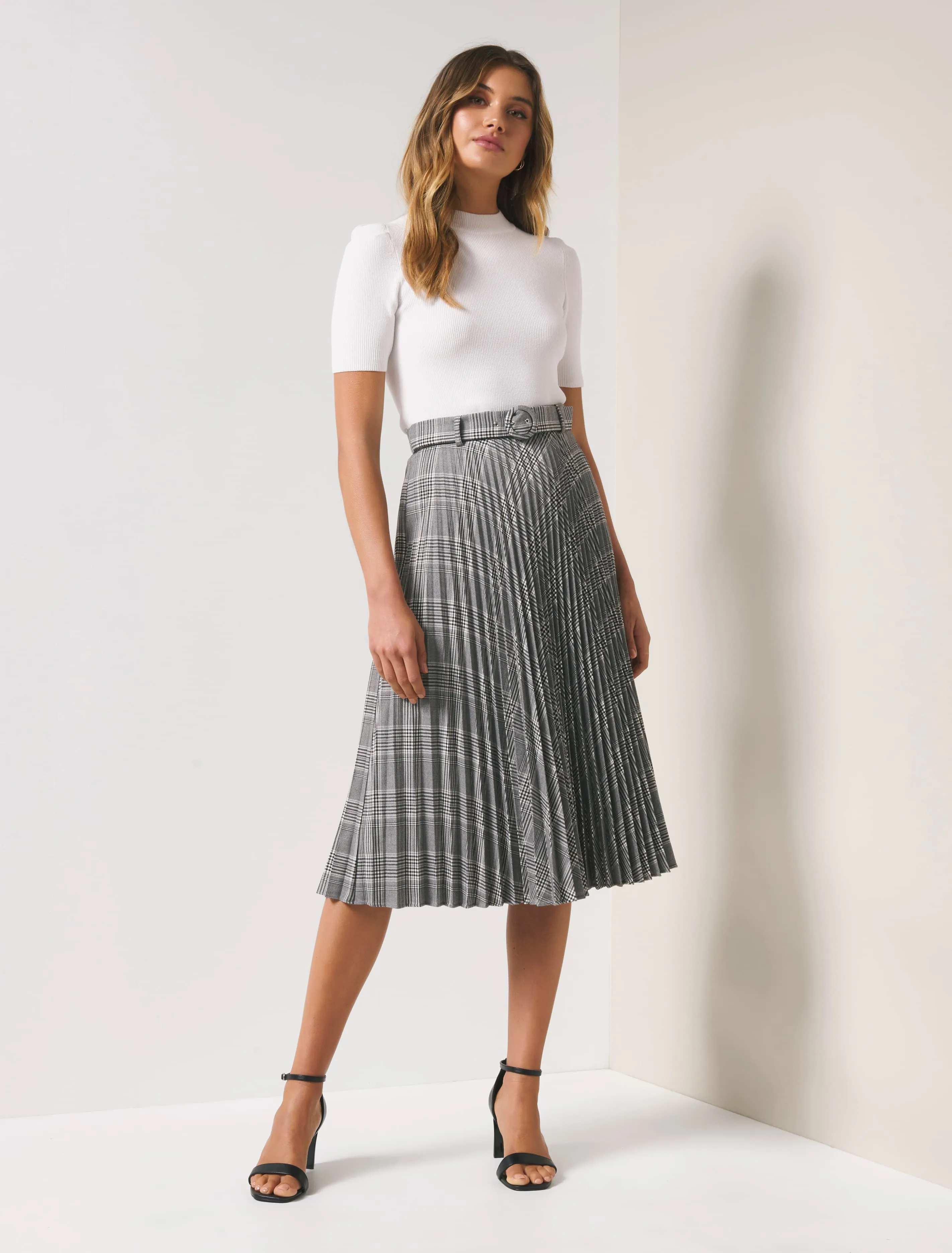 Carla Self Belt Check Pleat Skirt