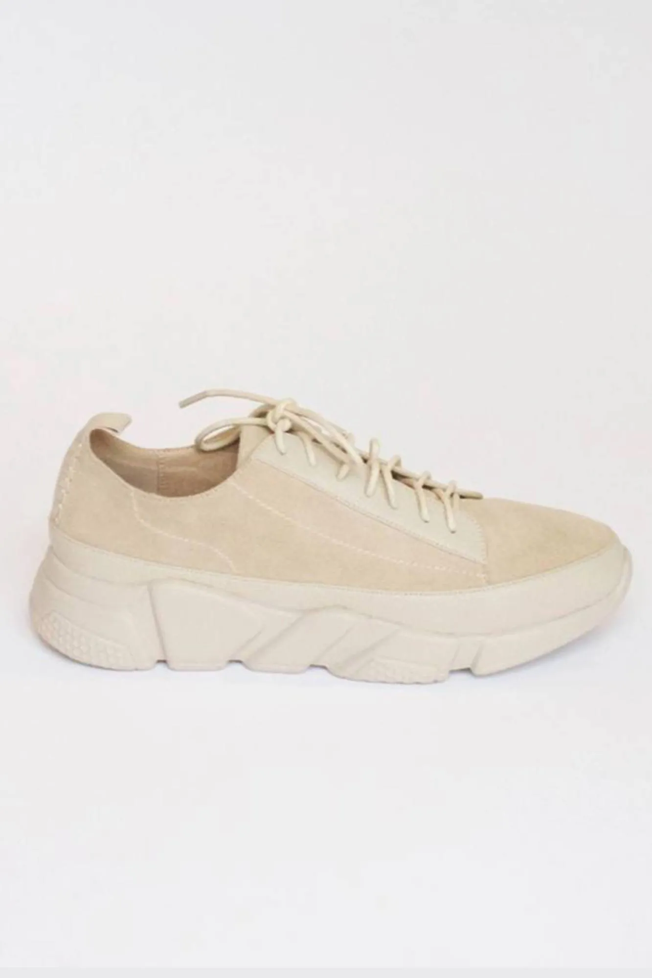 gia sneaker taupe