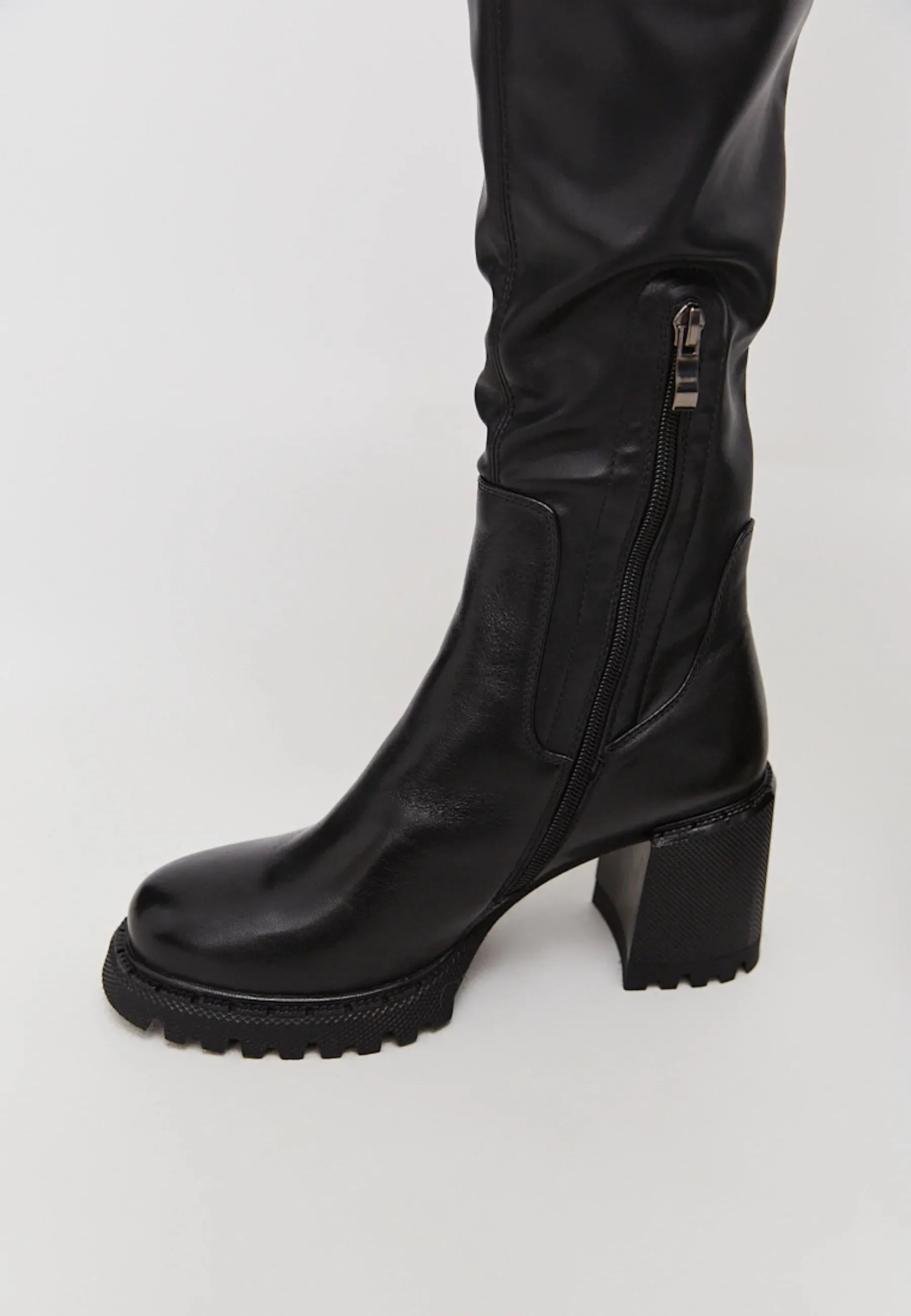 Knee High Boots With Block Heel - Black