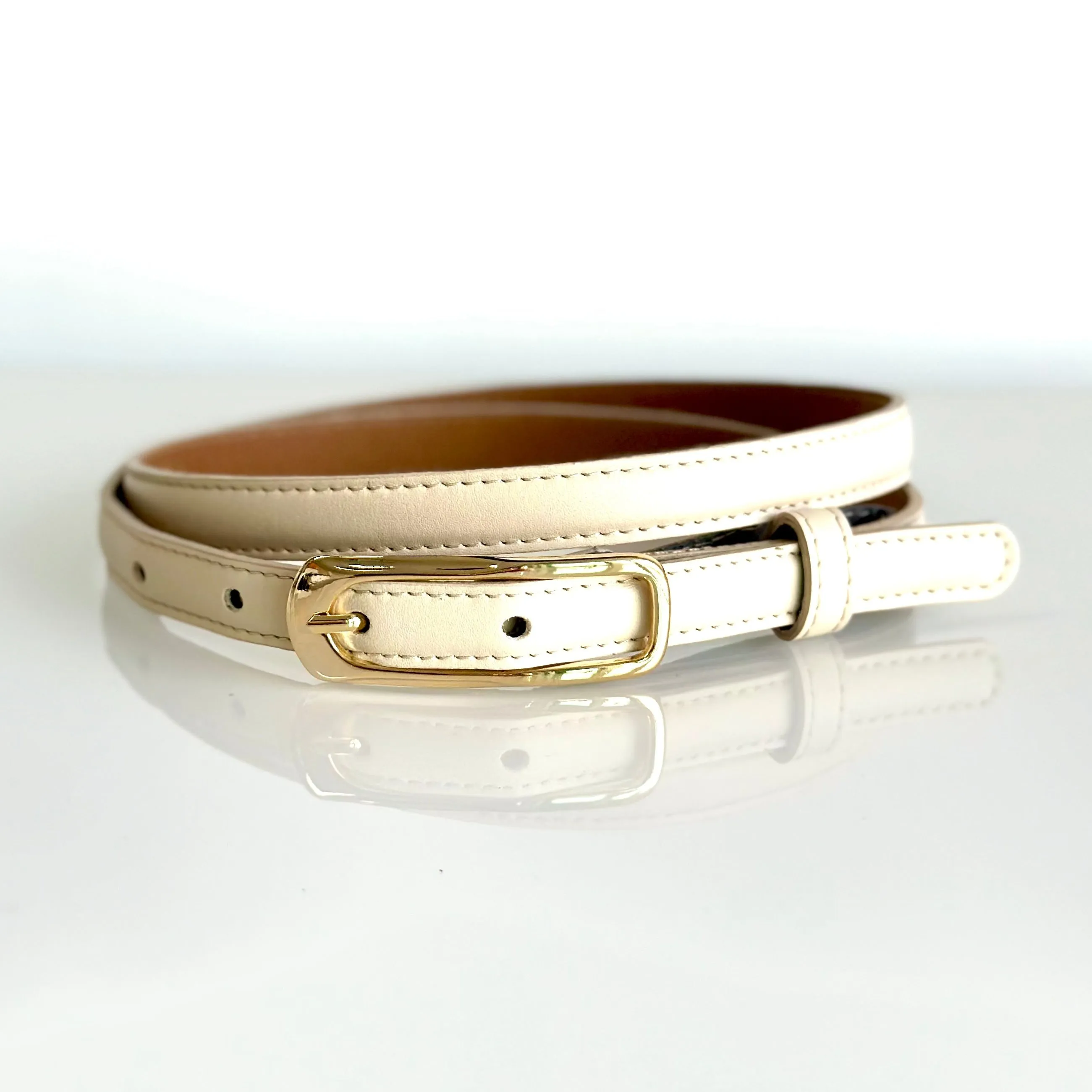 Last Chance Skinny Sculpted Buckle Belt 5/8"