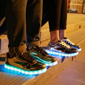 Men Shoes Glowing Light LED Women's Sandals 2021 Summer Fashion Lamp Party Boots Golden Silver Luminous Dancing Flats Sneakers