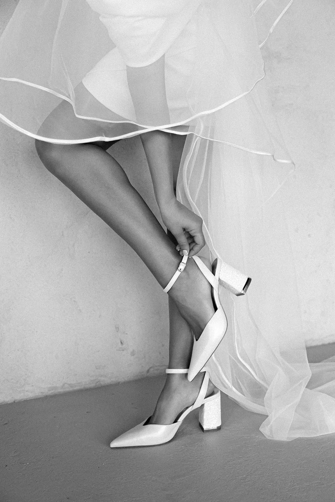 ODYSSEY - POINTED CLOSED TOE BRIDAL HEELS