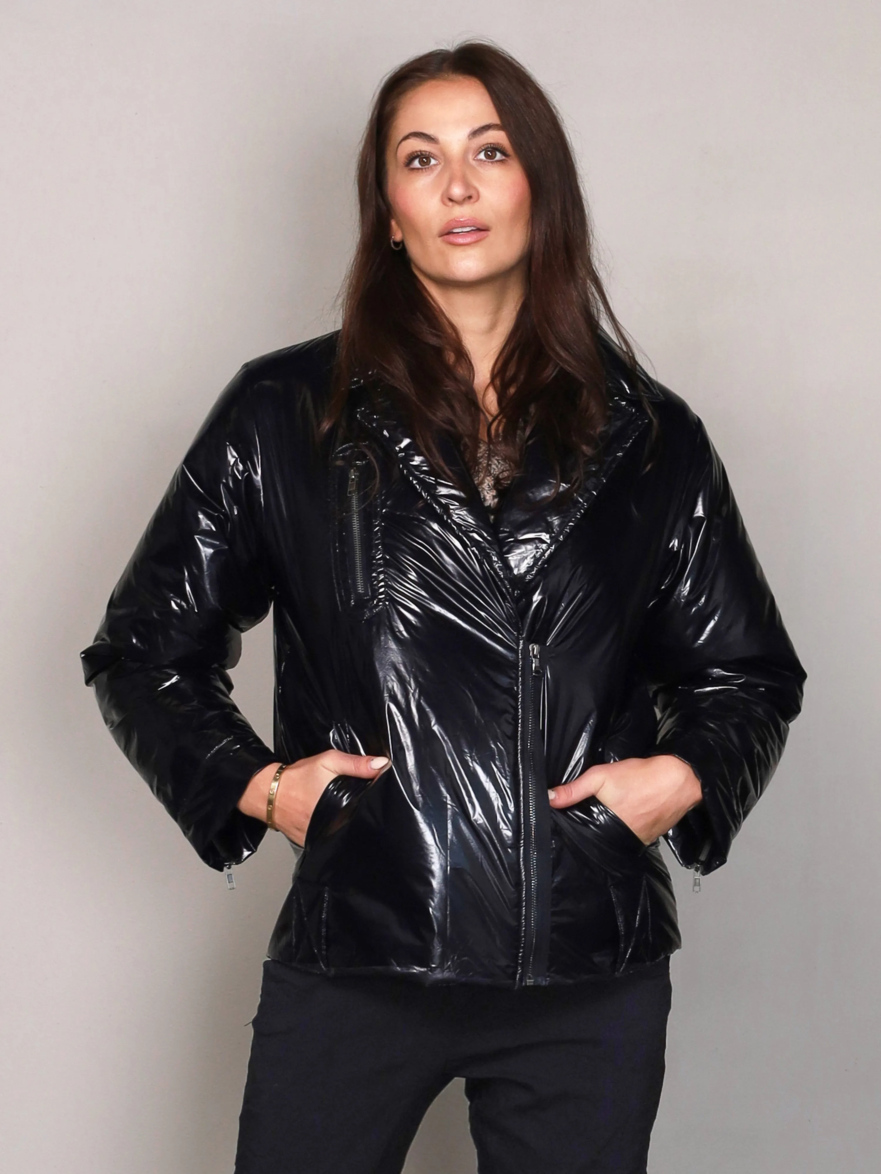 XUKE Premium Black Jacket - Stylish and Comfortable Outerwear for All Seasons